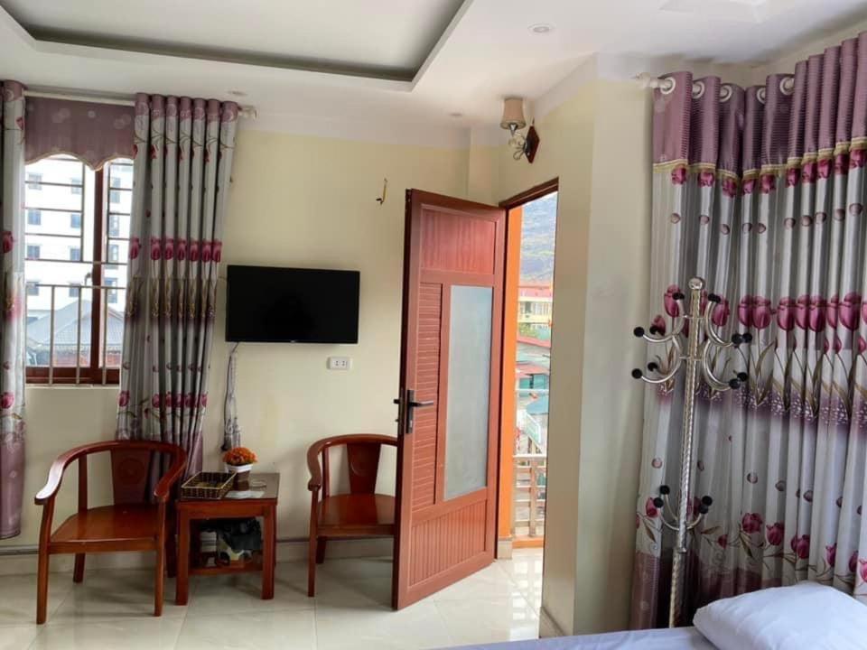 Nha Nghi Viet Nhat Meo Vac ภายนอก รูปภาพ